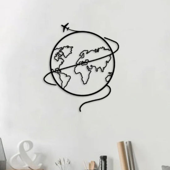 Featuring intricate metal work, you&