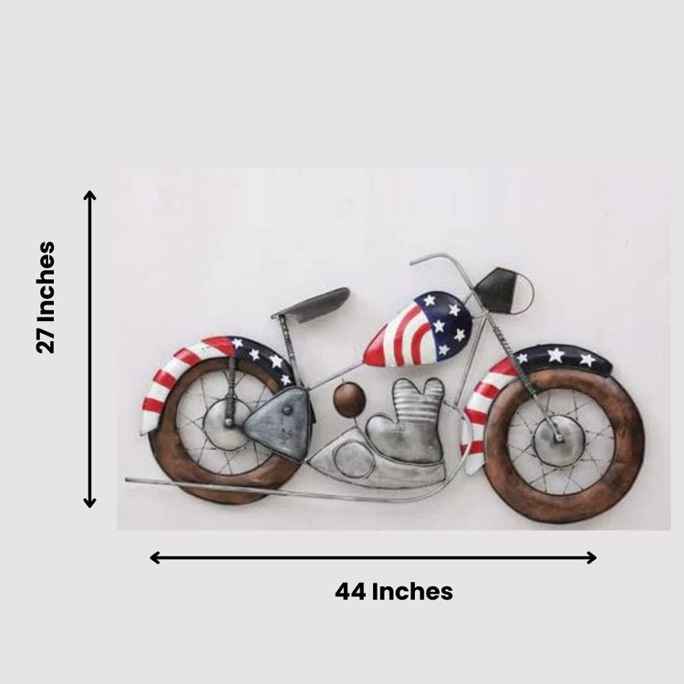 Add a stylish touch to your living room with this 42 x 27 inch designer US bike wall décor. Carefully crafted from premium-quality iron metal, it&